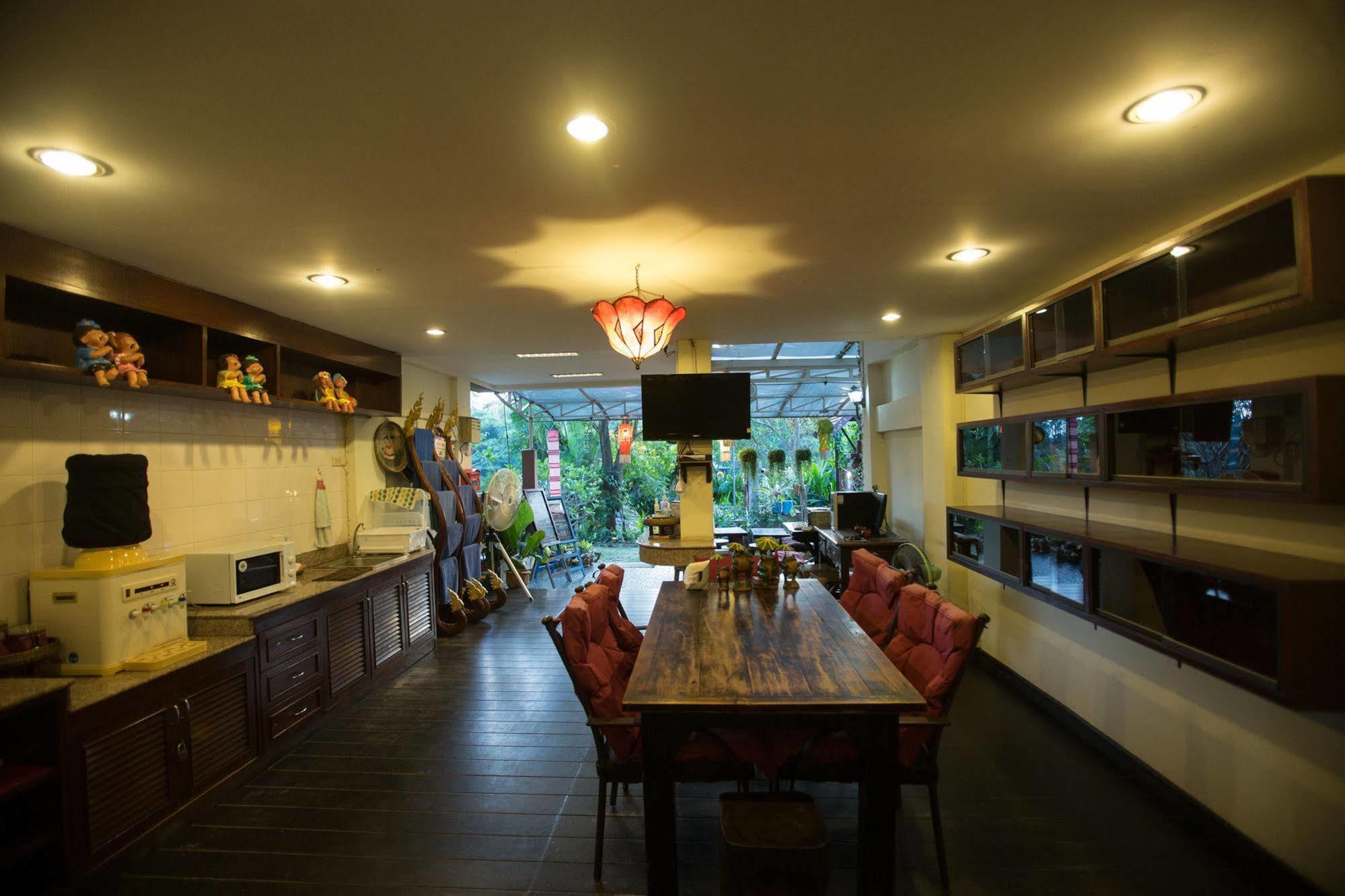 Villa San Pee Seua - SHA extra plus Chiang Mai Exterior foto